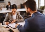 Contrats de travail : ce que tout salarié doit savoir sur ses droits et devoirs